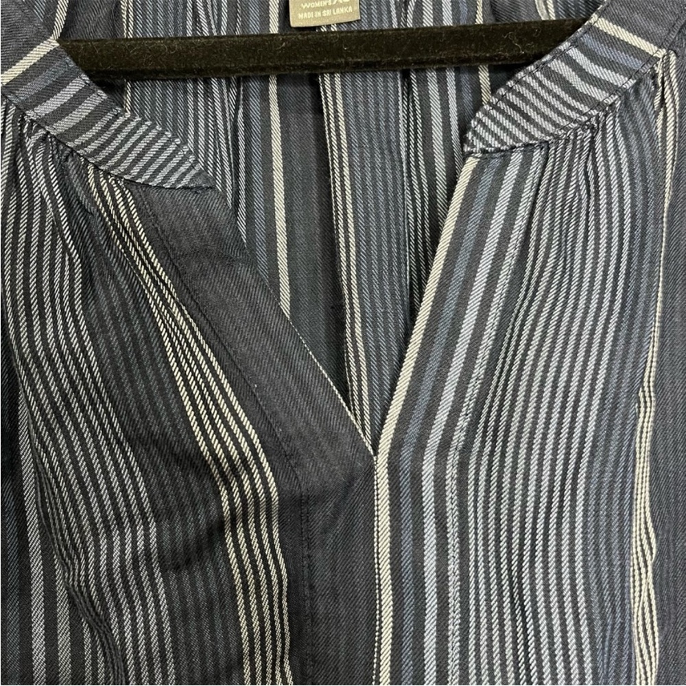 Eddie Bauer Navy Striped Popover Peasant 3/4 Sleeve Blouse, size XS - Picture 3 of 9